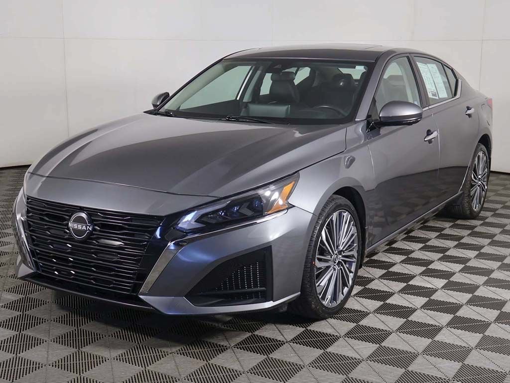 Used 2024 Nissan Altima 2.5 SL AWD/4WD image 9