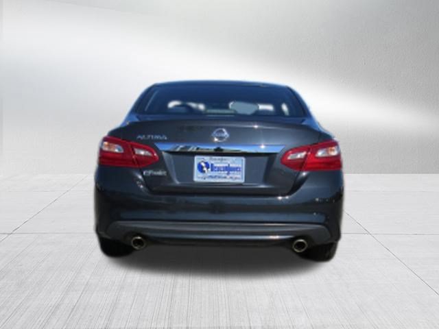Used 2018 Nissan Altima 2.5 S w/ S Convenience Package FWD image 4
