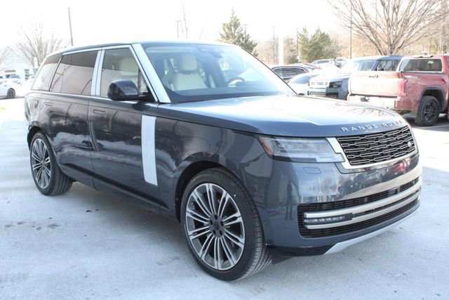New 2026 Land Rover Range Rover Long Wheelbase SE image 9
