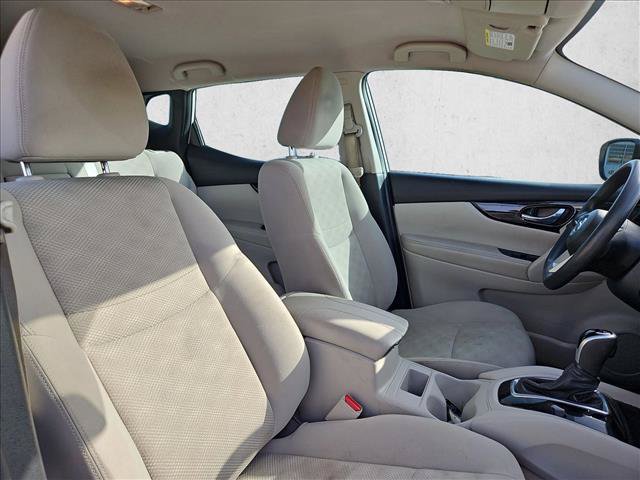 Used 2020 Nissan Rogue Sport SV FWD image 19