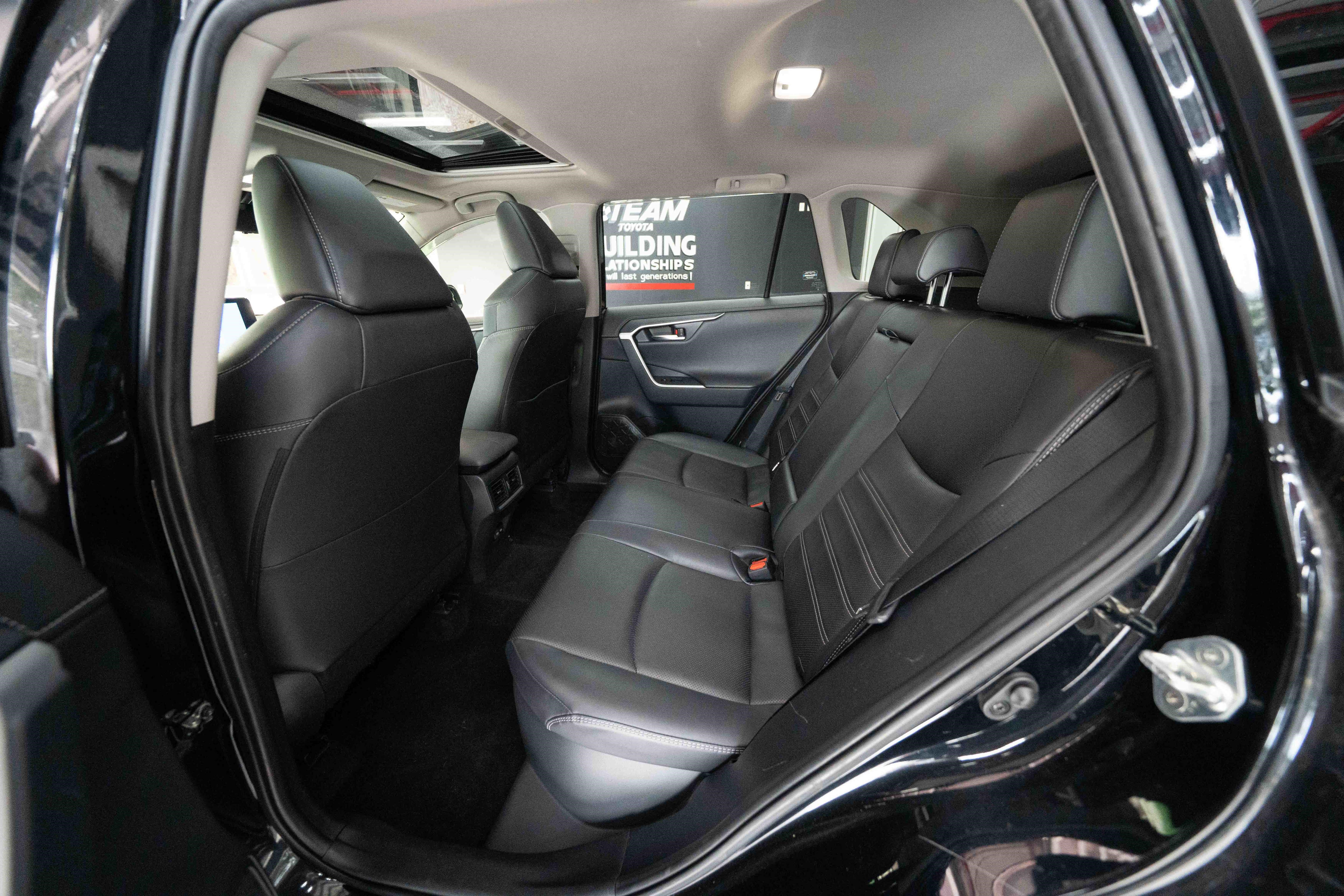 Used 2024 Toyota RAV4 Limited w/ Advanced Technology Package AWD/4WD image 23