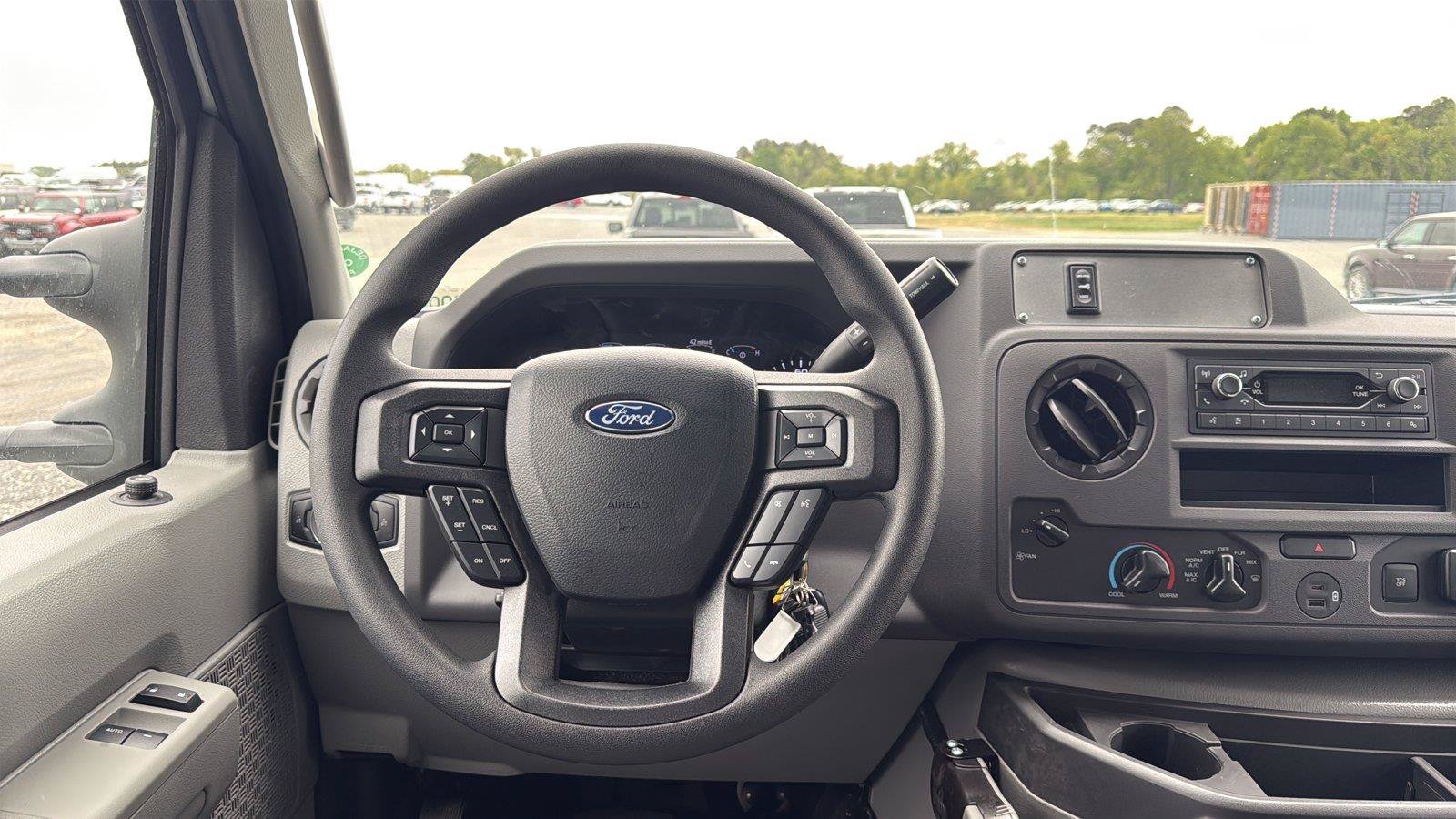 New 2027 Ford E-350 and Econoline 350 Super Duty w/ Power Equipment Group RWD image 12