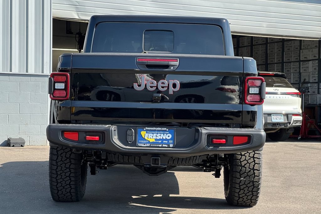 New 2026 Jeep Gladiator Rubicon w/ Steel Bumper Group AWD/4WD image 5