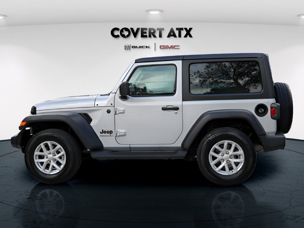 Used 2023 Jeep Wrangler Sport AWD/4WD image 4