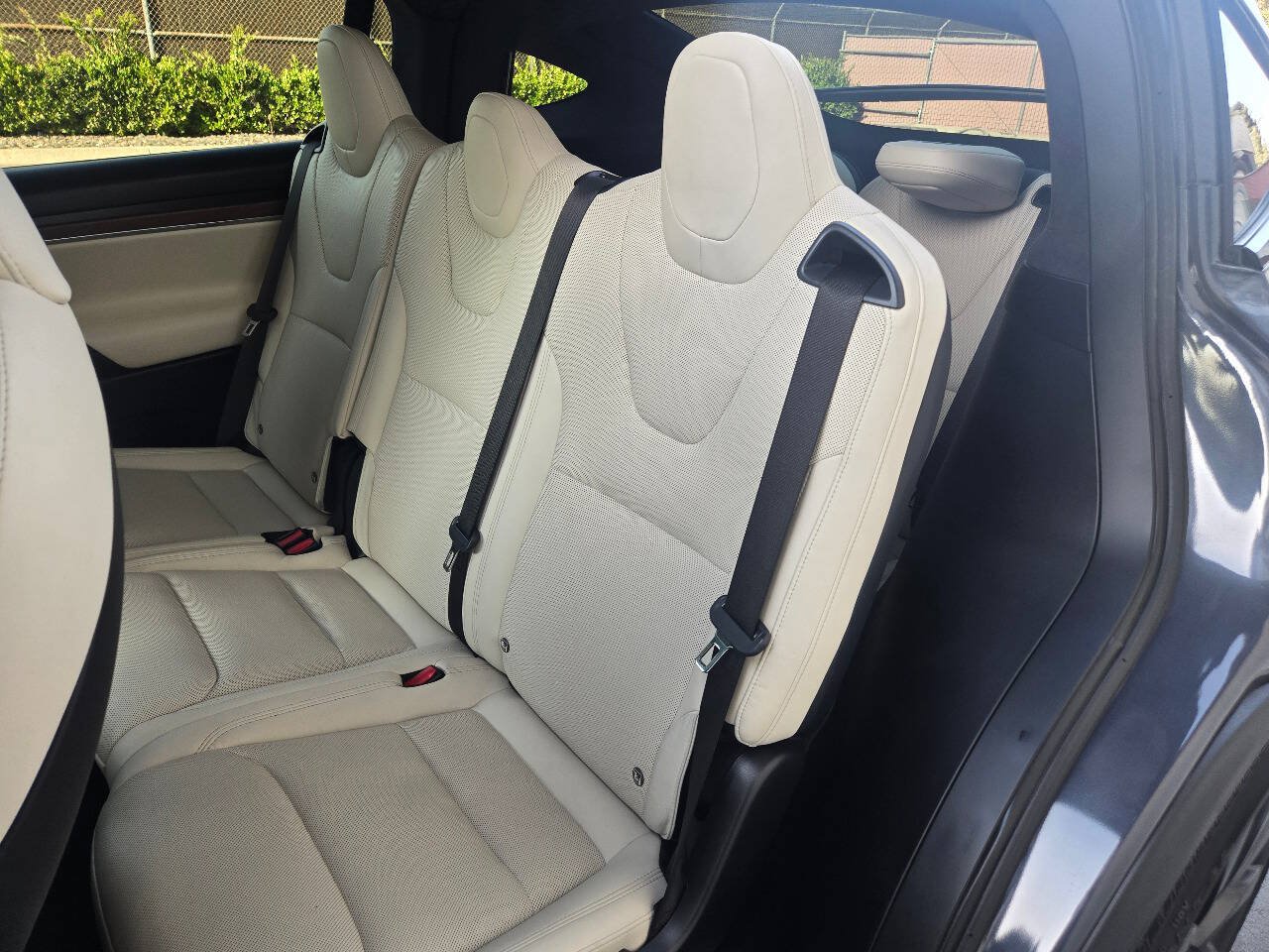 Used 2023 Tesla Model X AWD/4WD image 25