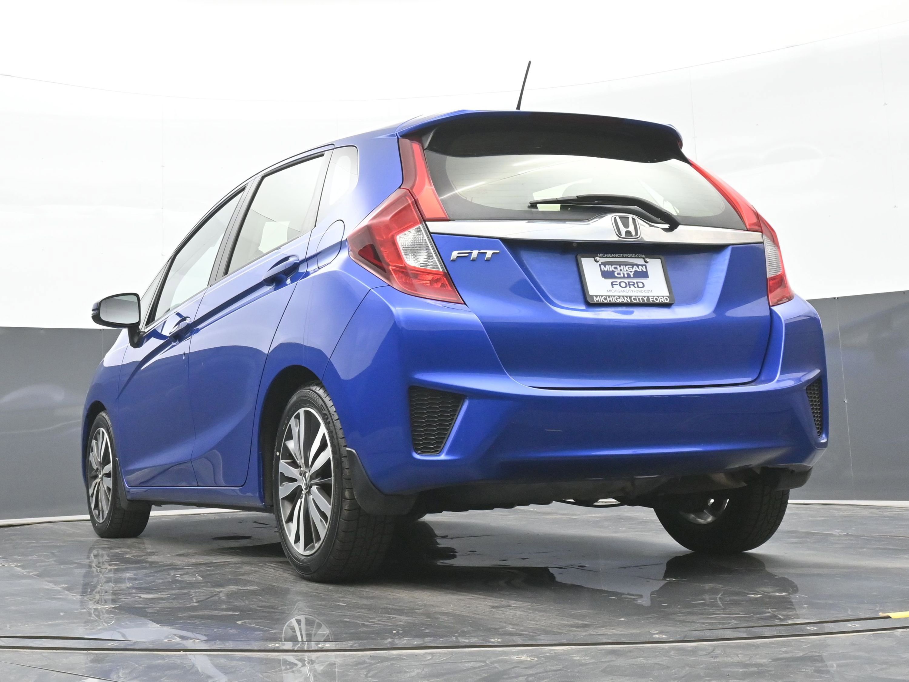 Used 2016 Honda Fit EX image 41