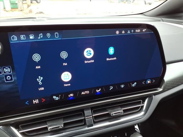 New 2026 Chevrolet Equinox EV LT w/ Comfort Package FWD image 32