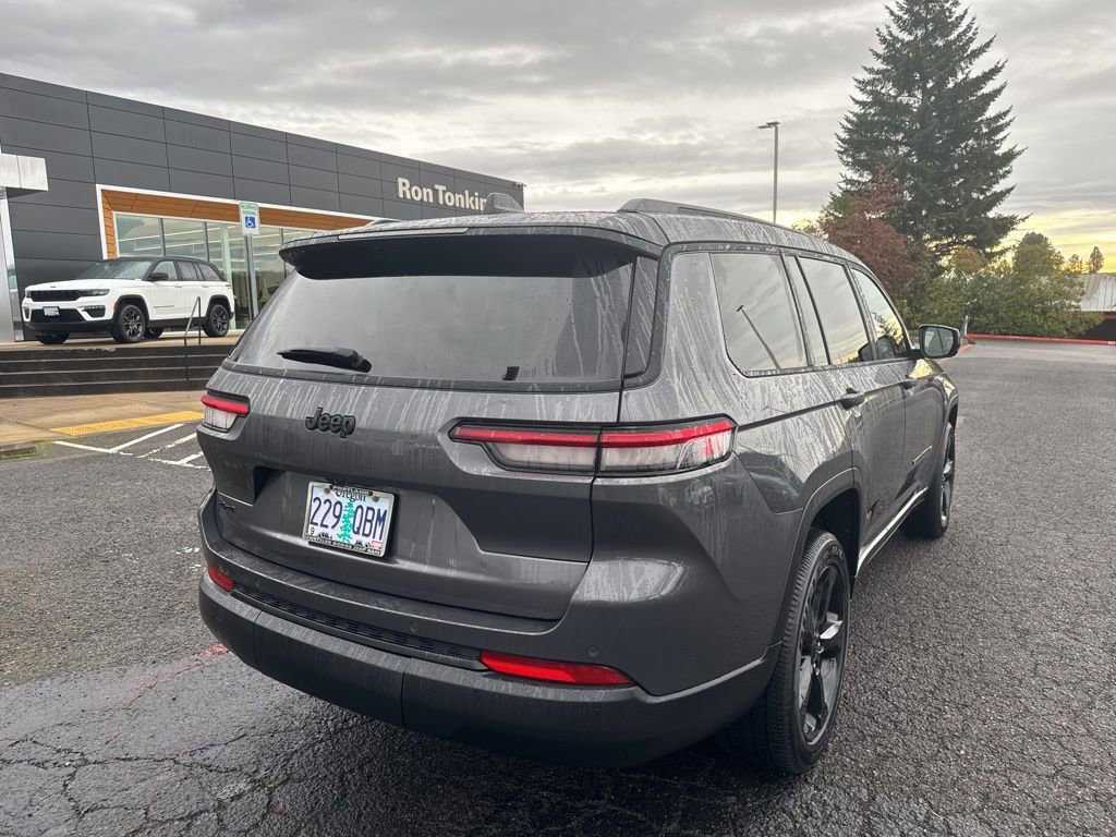 Used 2024 Jeep Grand Cherokee L Altitude image 7