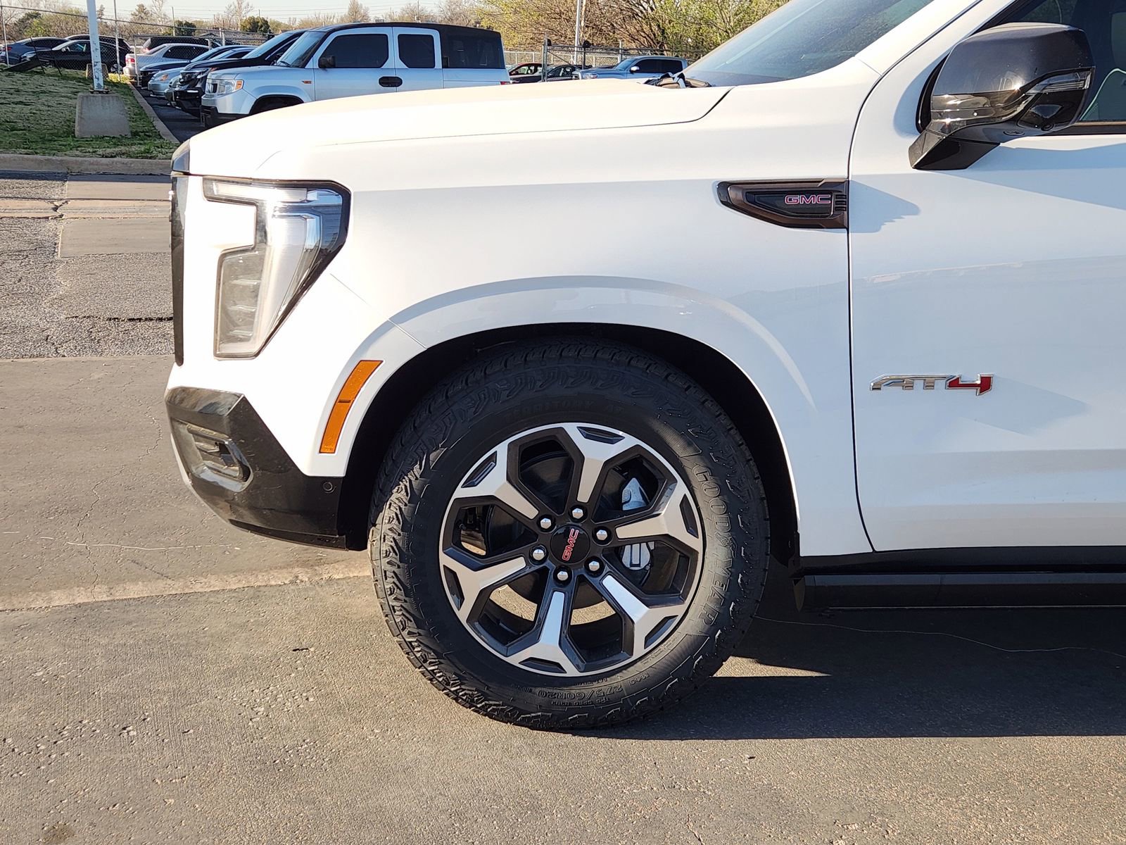 New 2026 GMC Yukon AT4 Ultimate w/ LPO, Floor Liner Package image 9