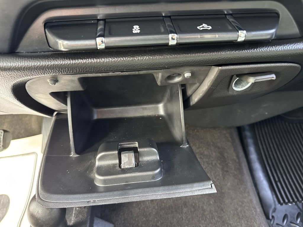 Used 2018 Chevrolet Silverado 1500 Custom w/ Custom Value Package AWD/4WD image 16