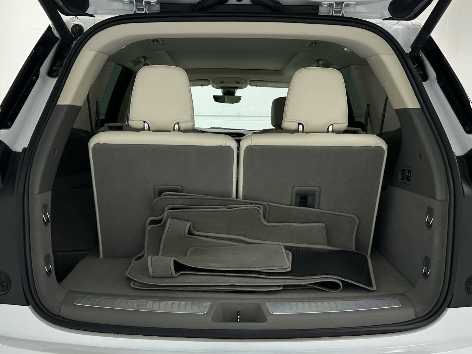 Used 2023 Cadillac XT6 Premium Luxury w/ Technology Package image 48