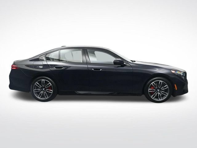 New 2027 BMW 540i xDrive w/ M Sport Package AWD/4WD image 3