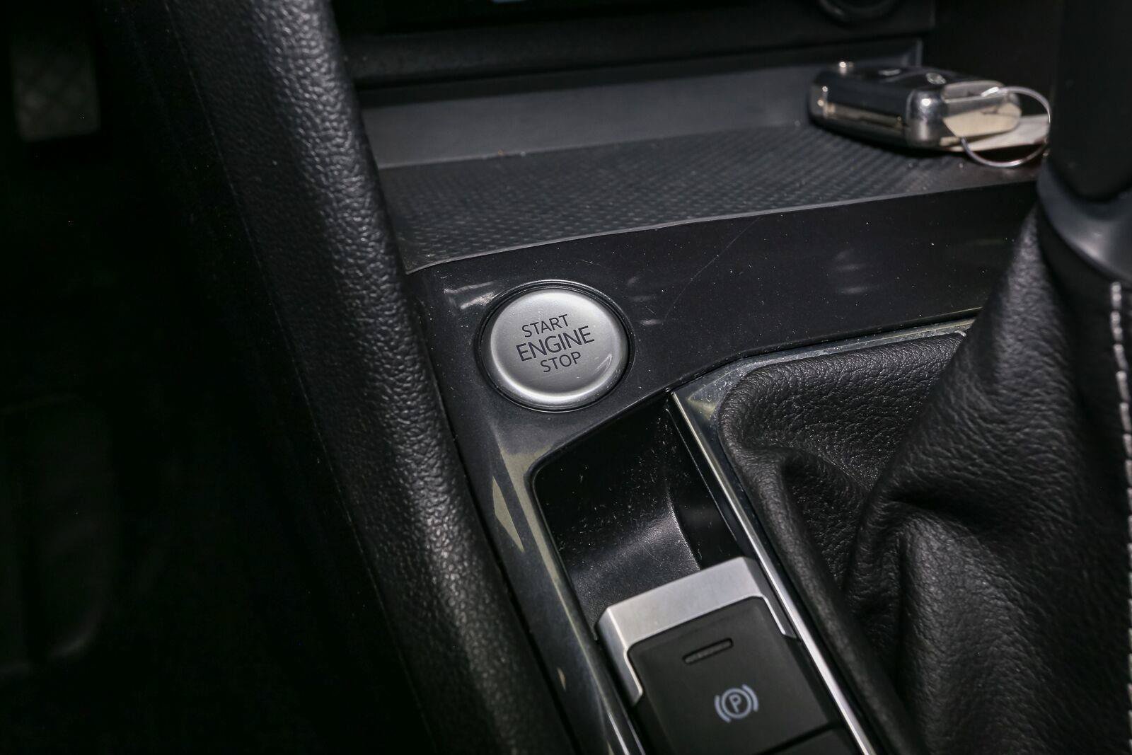 Certified 2022 Volkswagen Tiguan S AWD/4WD image 32