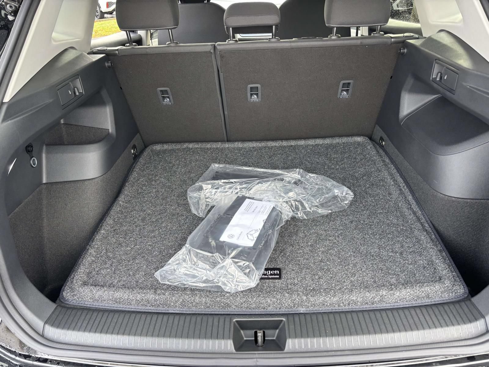 New 2026 Volkswagen Tiguan S FWD image 9