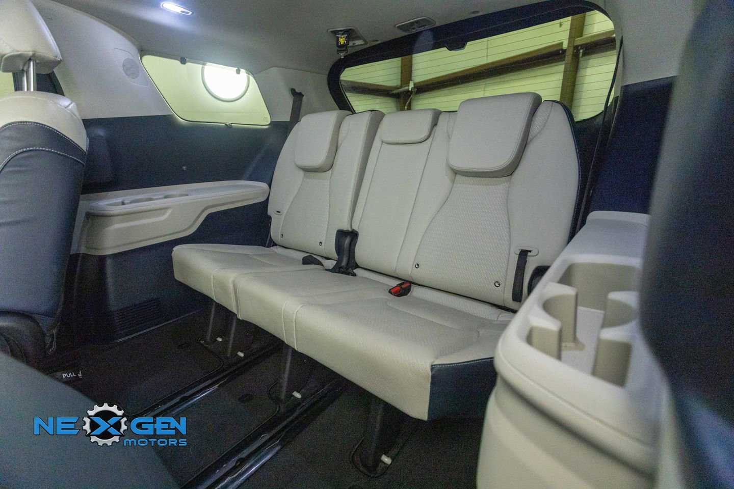 Used 2025 Kia Carnival SX Prestige FWD image 28
