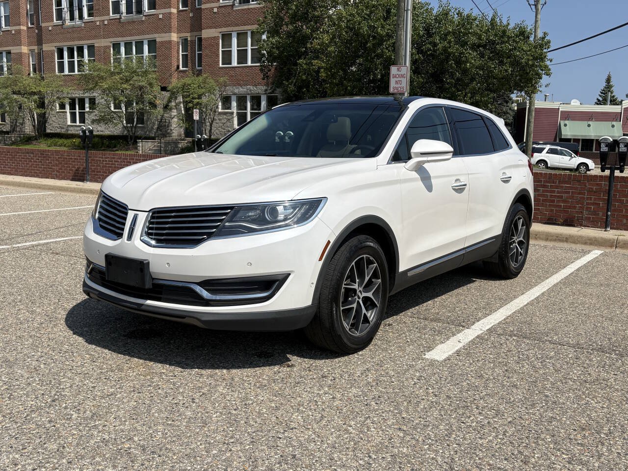 Used 2016 Lincoln MKX Reserve w/ Technology Package AWD/4WD image 37