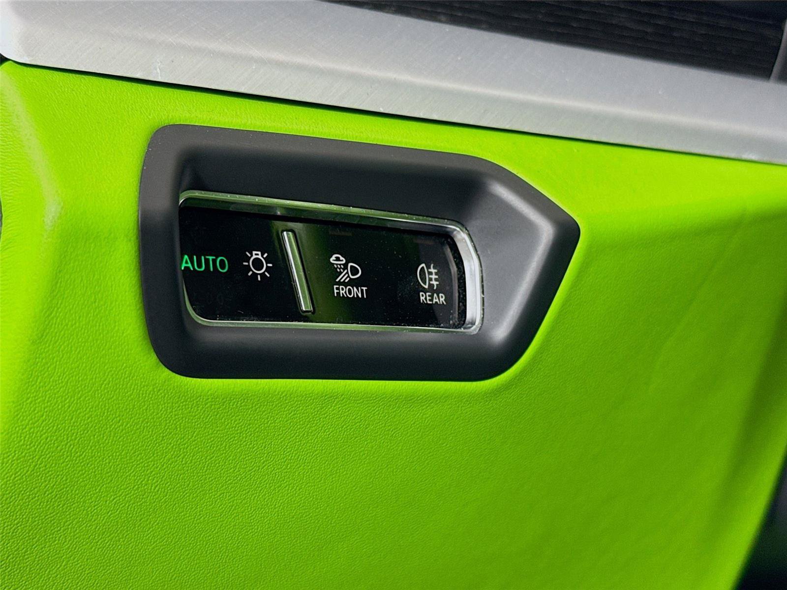 Used 2019 Lamborghini Urus AWD/4WD image 7