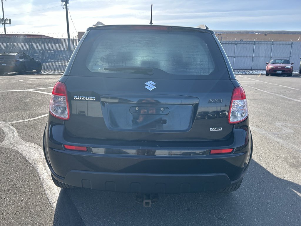 Used 2010 Suzuki SX4 AWD Hatchback image 6