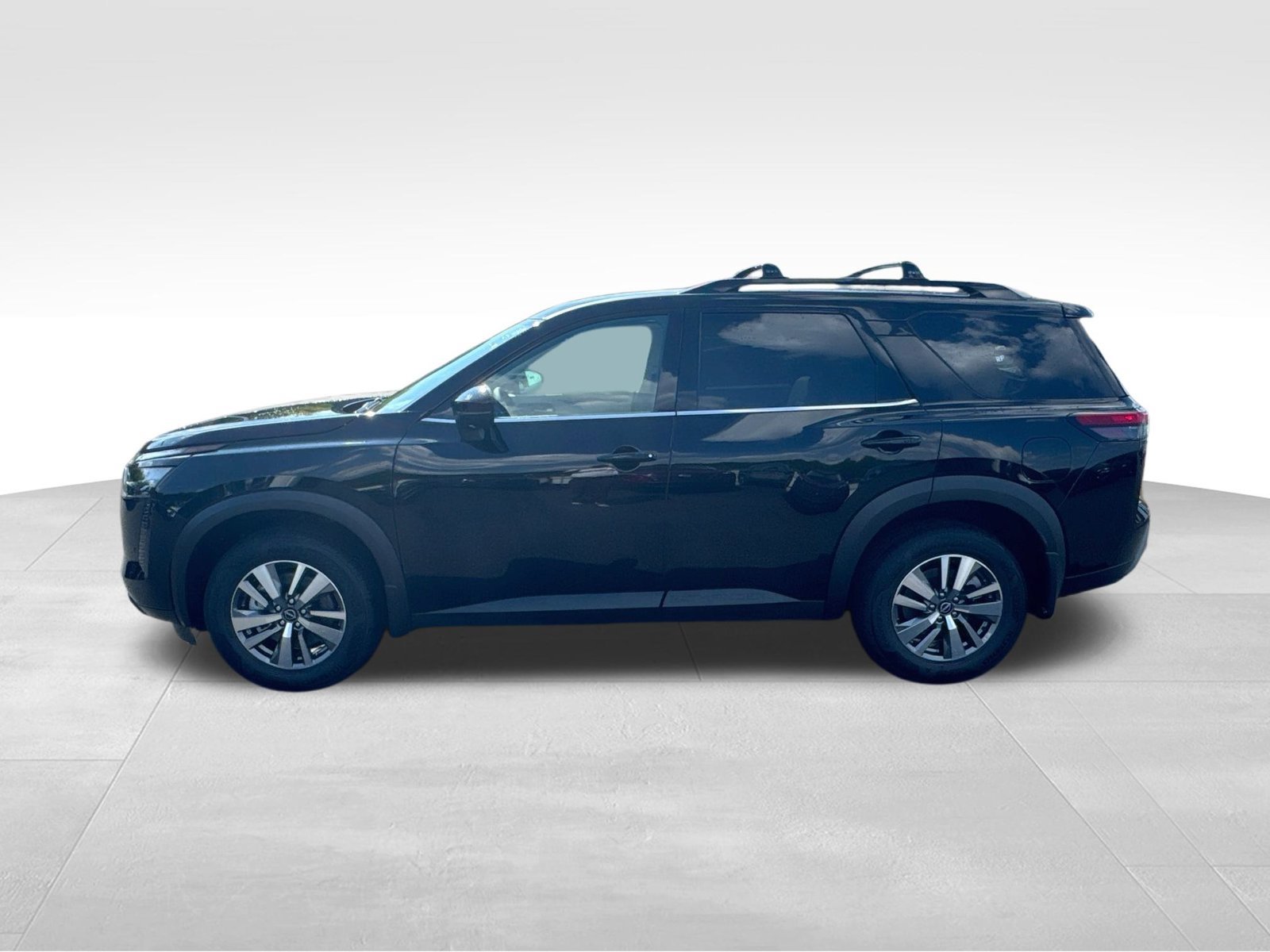 New 2026 Nissan Pathfinder SL FWD image 4