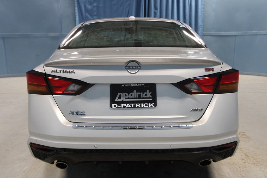 Used 2023 Nissan Altima 2.5 SR w/ SR Premium Package image 30