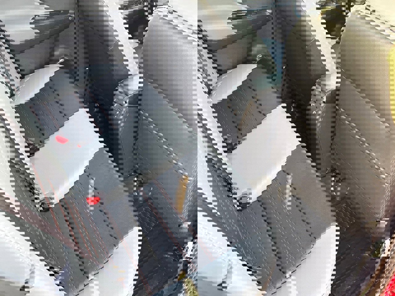 Certified 2024 Nissan Kicks SR w/ SR Premium Package image 34