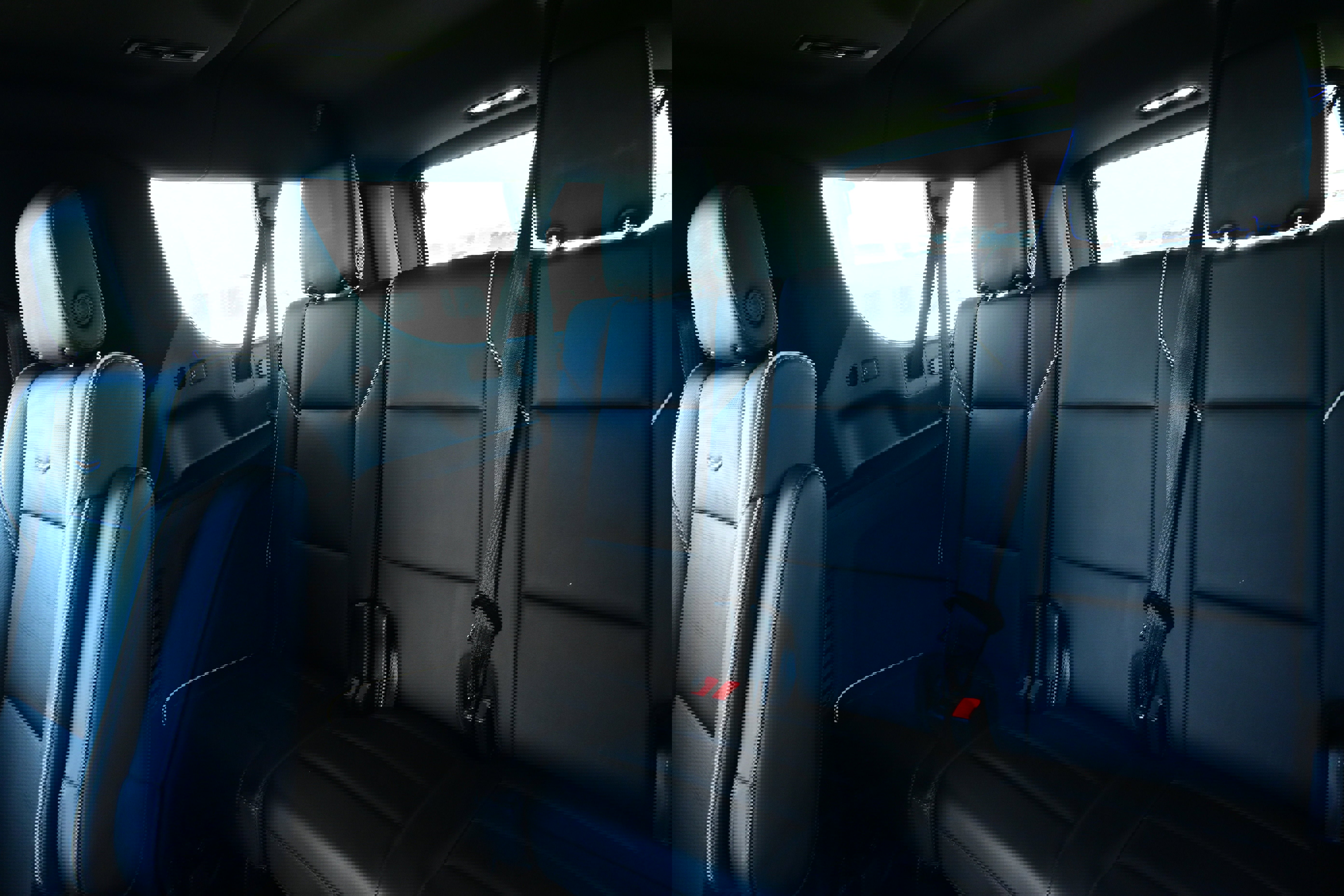 Used 2021 Cadillac Escalade ESV Premium Luxury w/ LPO, Illumination Package image 18