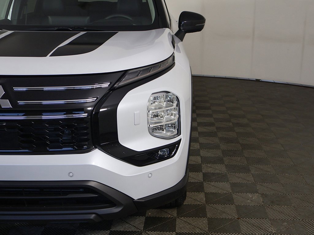 New 2025 Mitsubishi Outlander Trail Edition image 17
