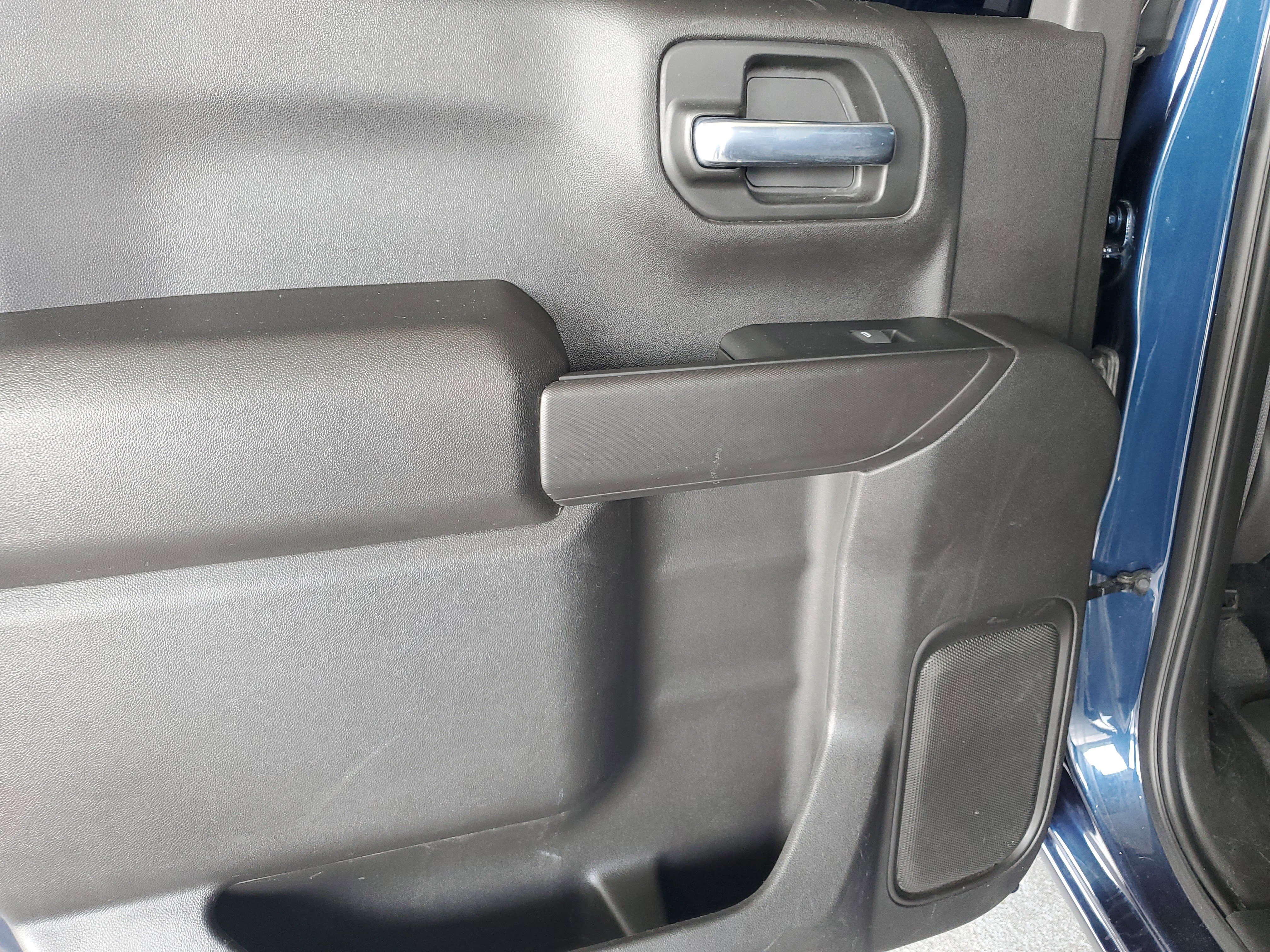 Used 2022 Chevrolet Silverado 1500 LT w/ All Star Edition Plus RWD image 13