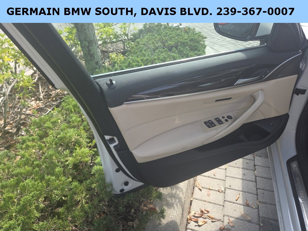 Certified 2023 BMW 540i image 22