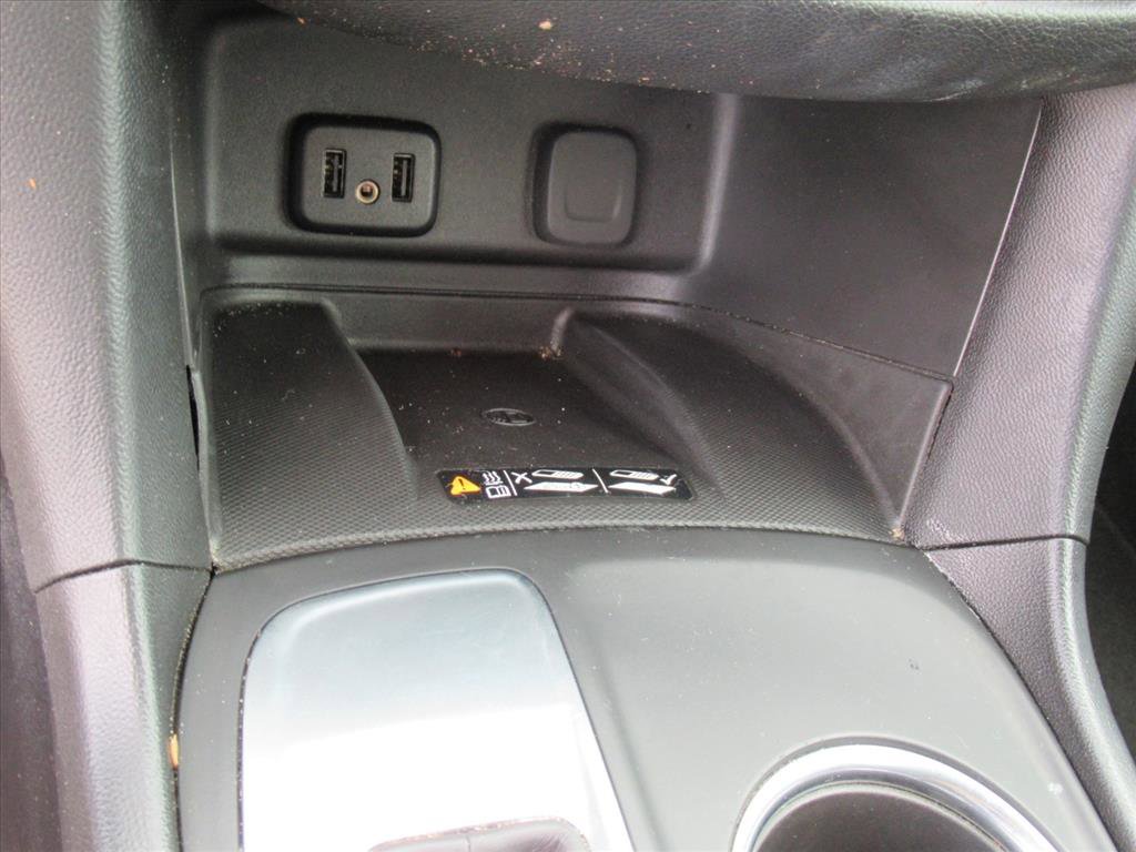 Used 2018 Chevrolet Equinox Premier image 24