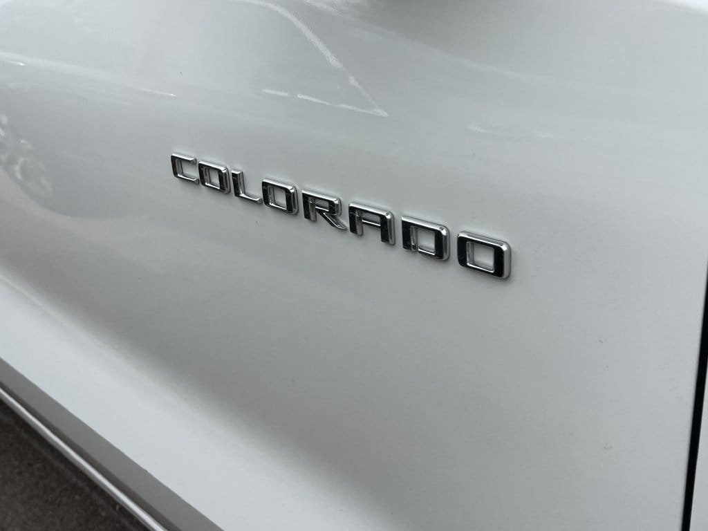 Used 2023 Chevrolet Colorado LT w/ LPO, Pro Essentials Package RWD image 4