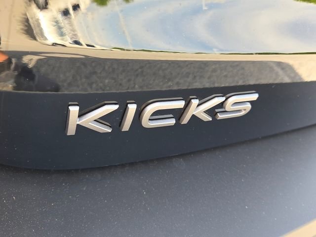New 2026 Nissan Kicks SV image 7