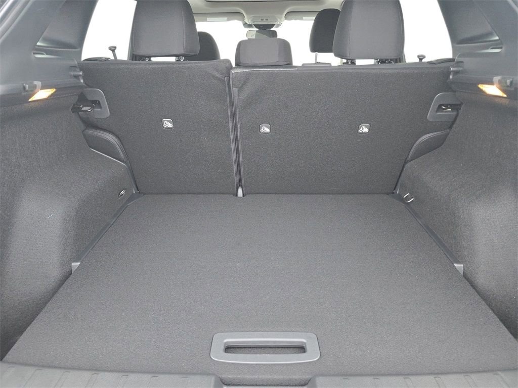 New 2026 Nissan Kicks SV w/ SV Premium Package image 25