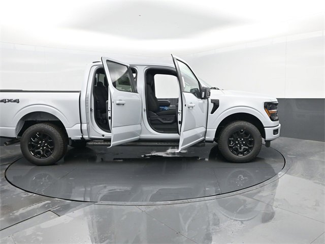 New 2025 Ford F150 XLT w/ Equipment Group 302A MID image 30