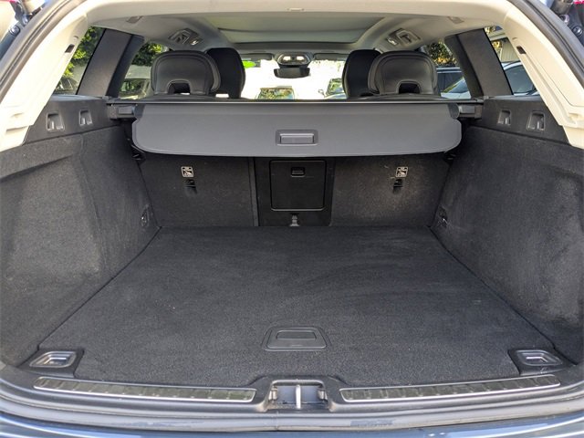 Used 2023 Volvo V60 B5 Cross Country Plus w/ Climate Package image 28