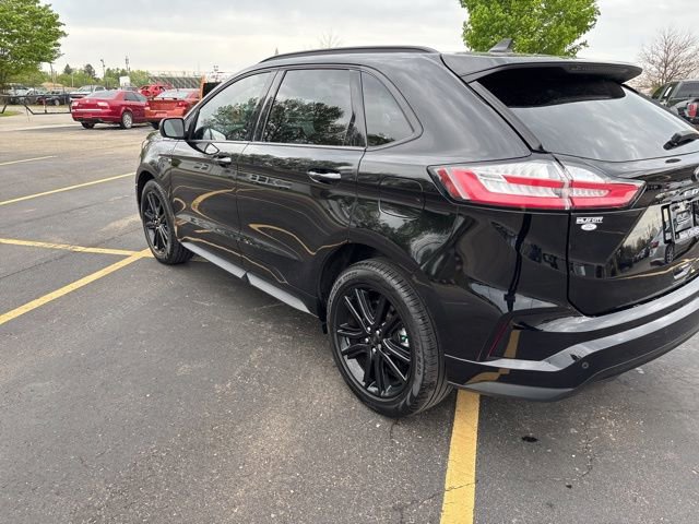 Used 2023 Ford Edge ST-Line AWD/4WD image 17