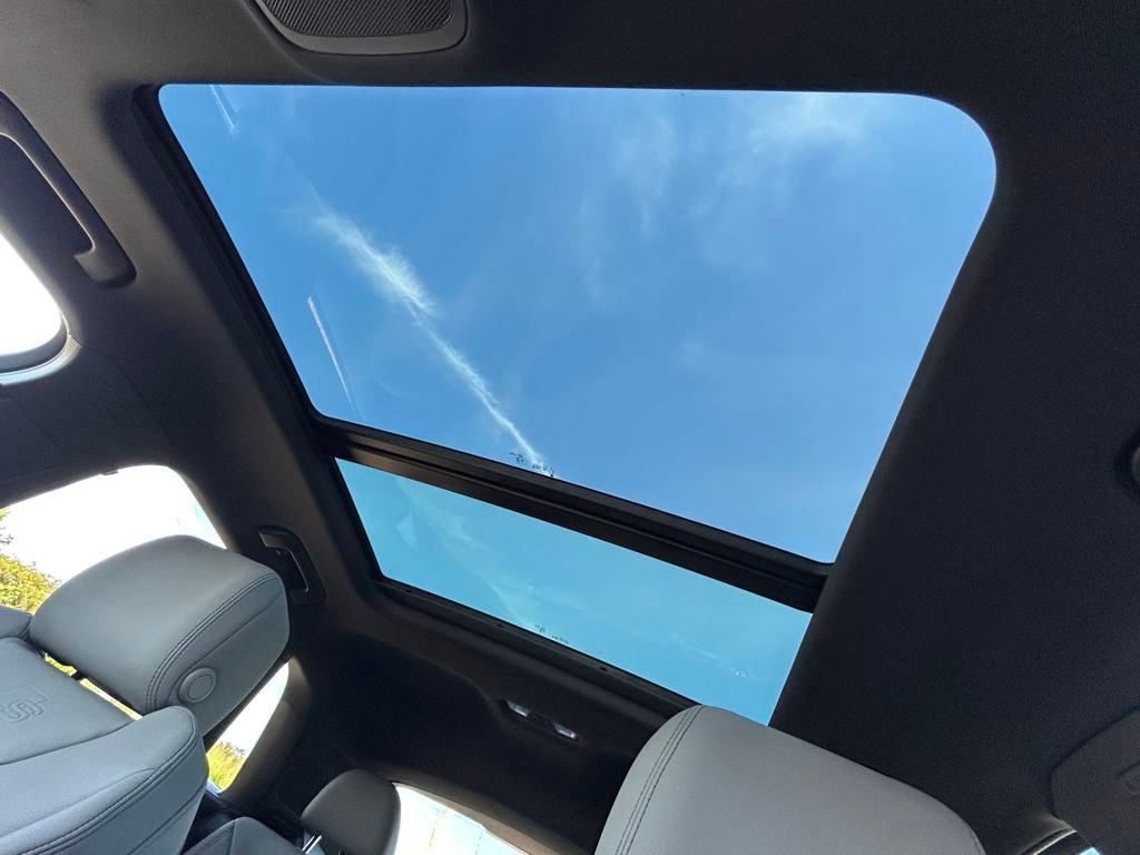 New 2025 Audi Q3 2.0T Premium image 11