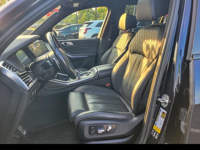 Used 2022 BMW X7 xDrive40i w/ M Sport Package AWD/4WD image 9