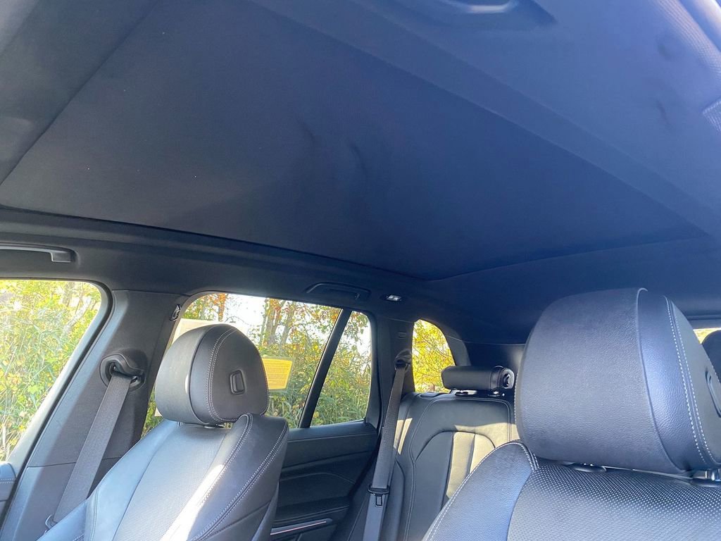 Used 2021 BMW X5 xDrive40i w/ Convenience Package image 23