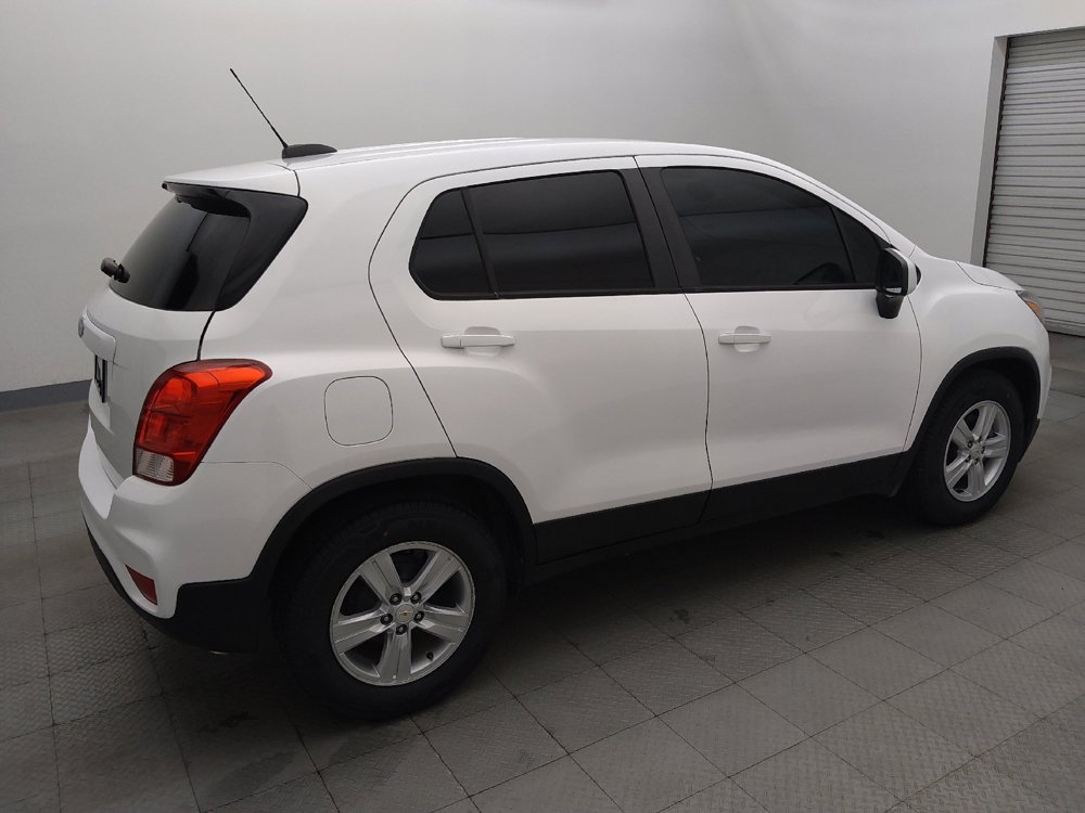Used 2020 Chevrolet Trax LS w/ Tint and Cruise Package FWD image 10