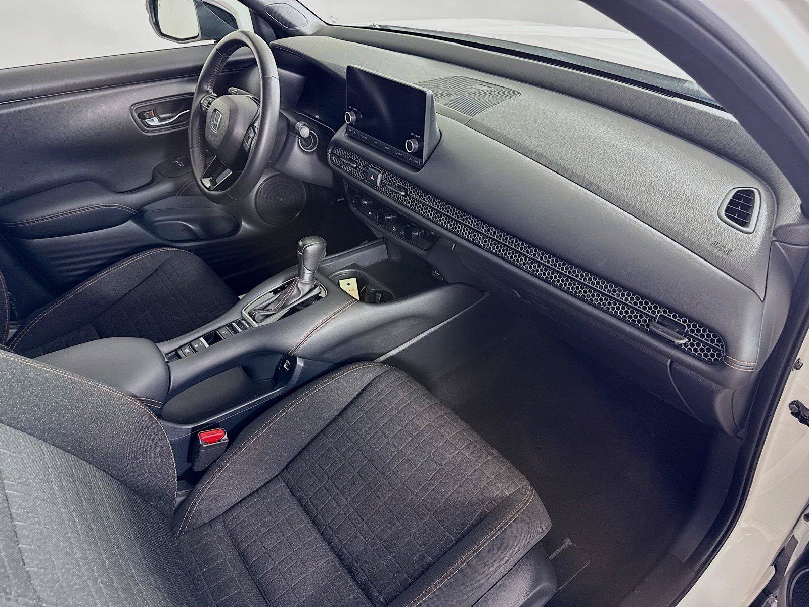 Certified 2023 Honda HR-V Sport image 27