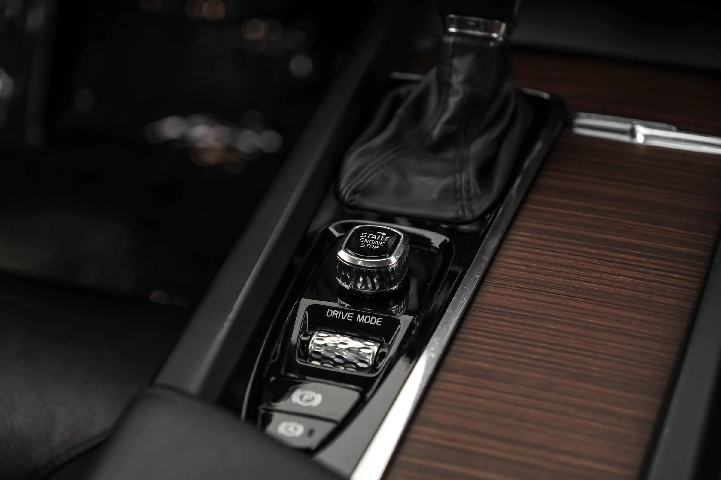 Used 2021 Volvo V60 T5 Momentum w/ Climate Package image 25