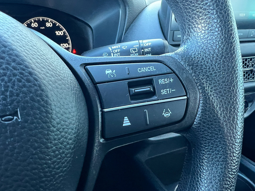 Used 2023 Honda HR-V LX image 16