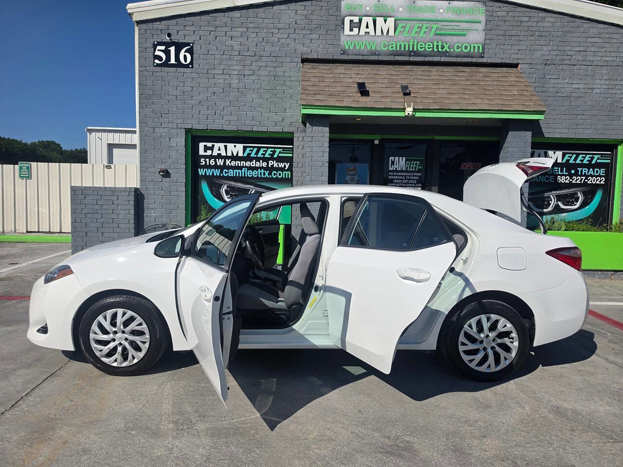 Used 2017 Toyota Corolla LE FWD image 32