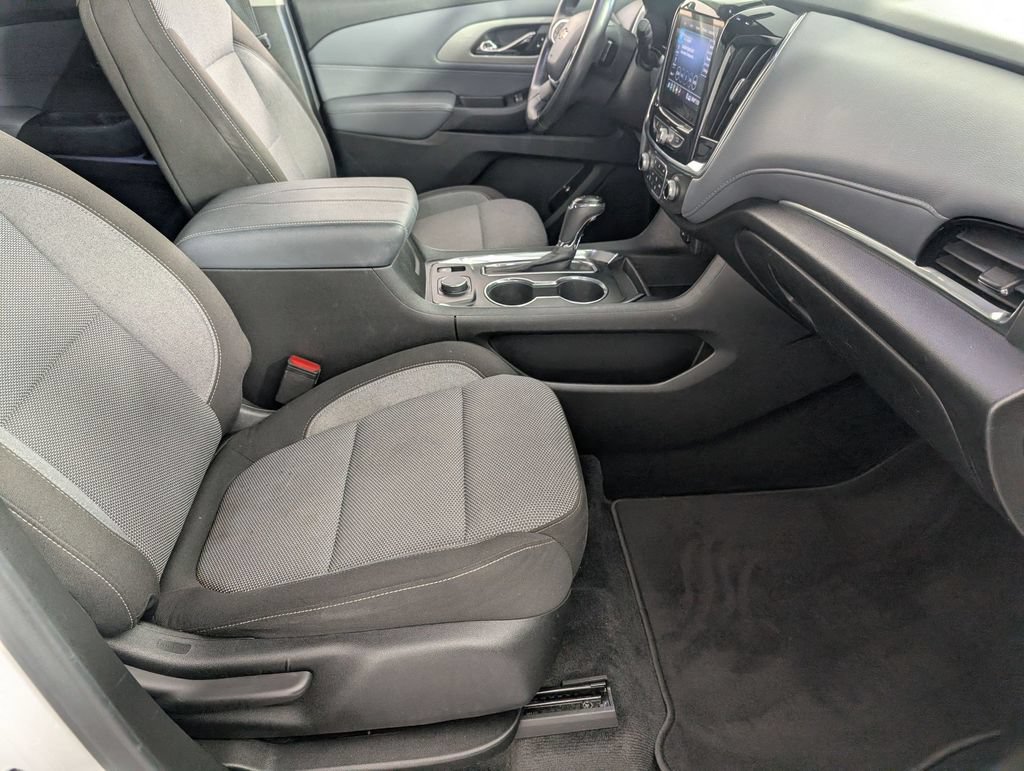 Certified 2020 Chevrolet Traverse LT FWD image 36