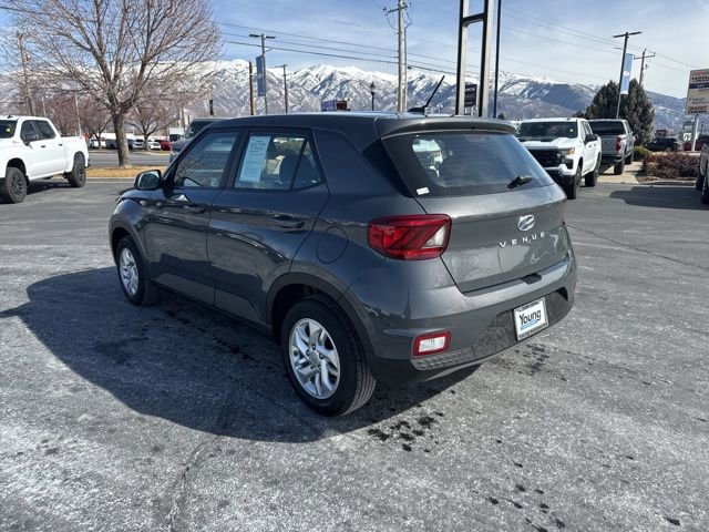Used 2025 Hyundai Venue SE image 5