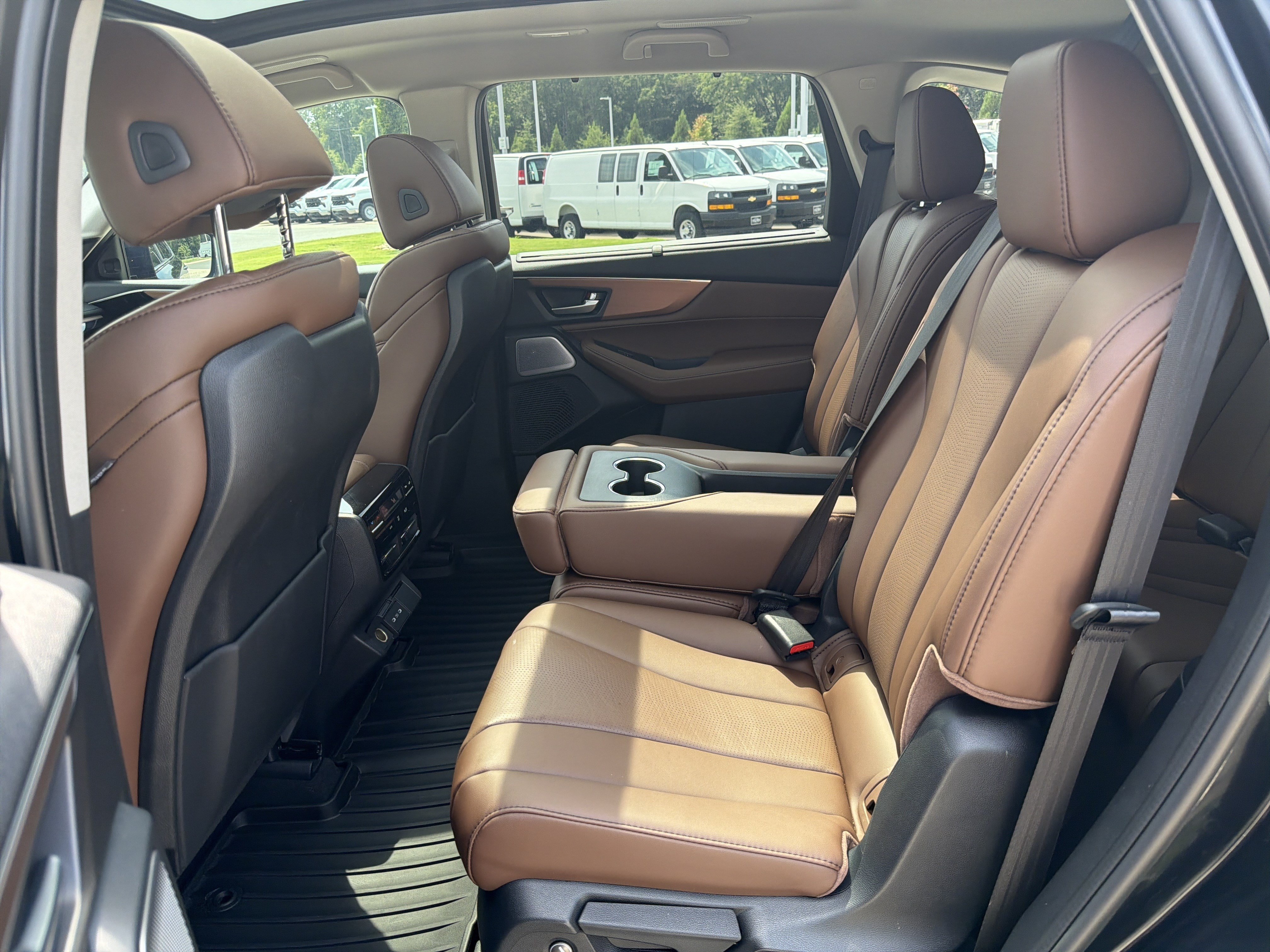 Certified 2026 Acura MDX w/ Technology Package FWD image 30