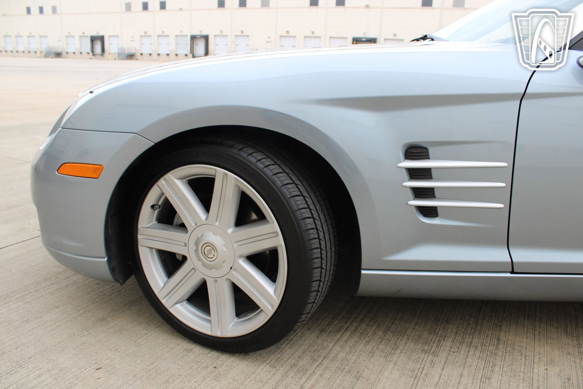 Used 2008 Chrysler Crossfire Limited image 38