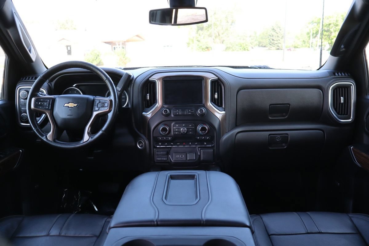 Used 2022 Chevrolet Silverado 3500 High Country w/ Safety Package II AWD/4WD image 16