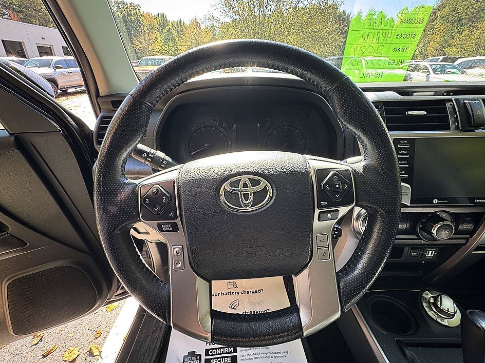 Used 2024 Toyota 4Runner SR5 Premium w/ Moonroof Package AWD/4WD image 12